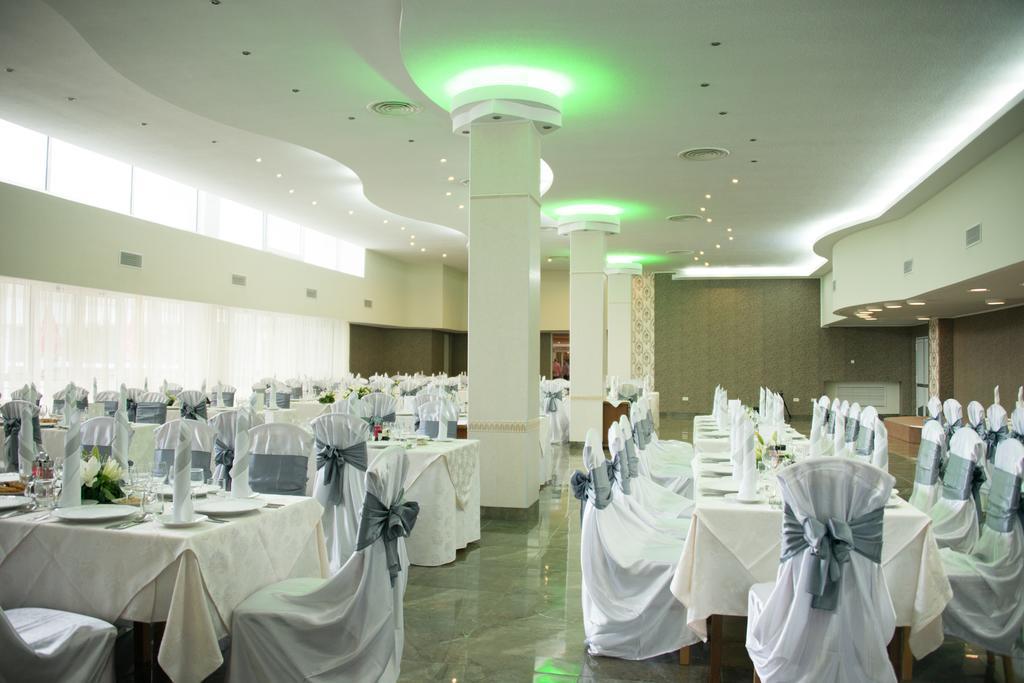 Hotel Termal Băile Felix Buitenkant foto