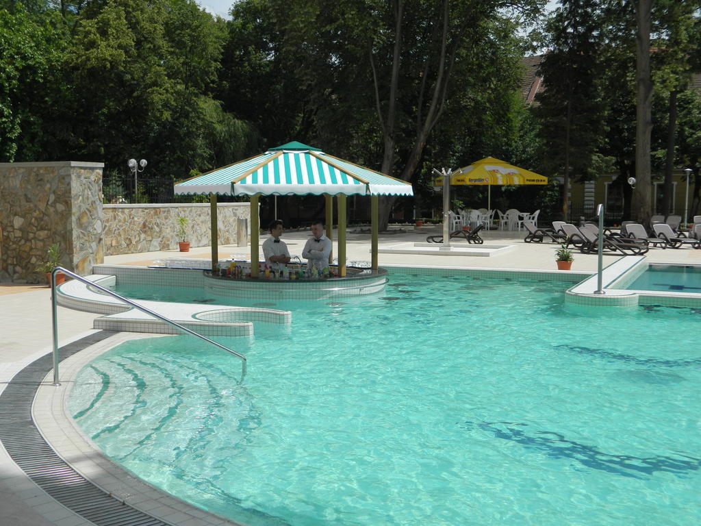 Hotel Termal Băile Felix Buitenkant foto